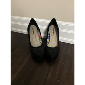 Women's Hush Puppies Black Heels Size 8